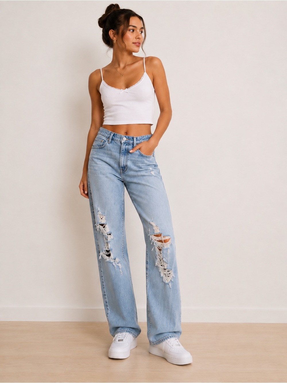 Hollister Ultra High-Rise Mom Jeans in Light Blue Wash